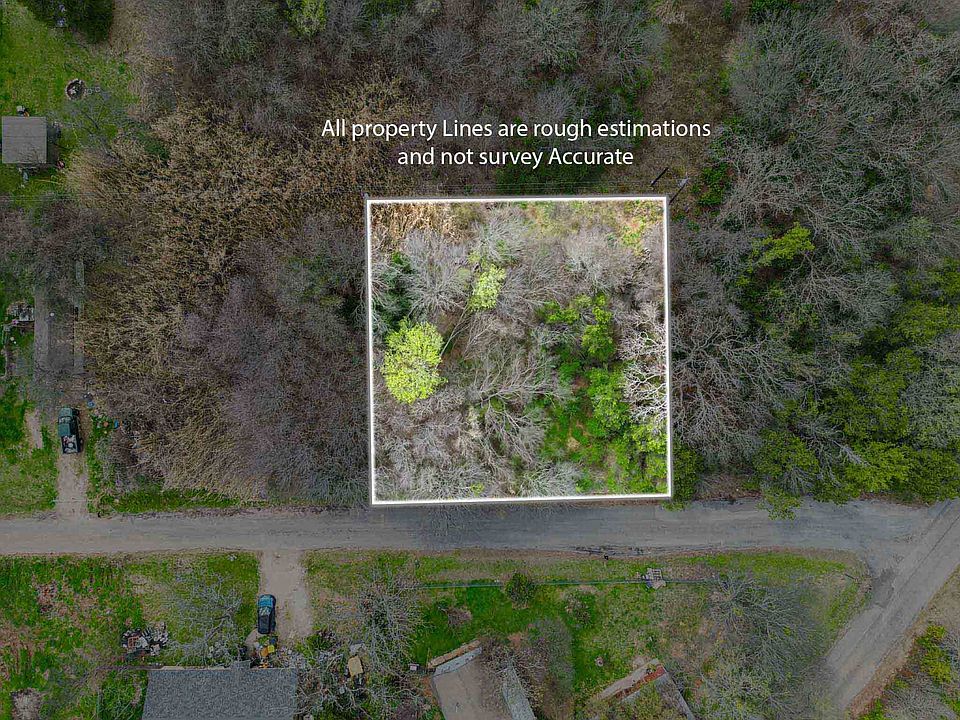 1st image of 3922 Hedge Row St