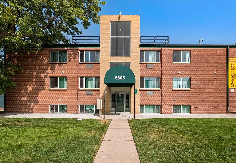 5605 W Warren Ave #5 — Photo 8