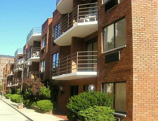 Sold by Landmarc Group | media 27