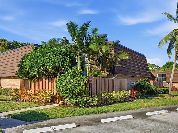 4th image of 6061 SE Riverboat Drive #825