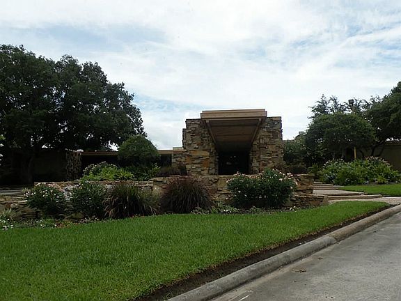 5th image of 18603 Bluewater Cove Dr
