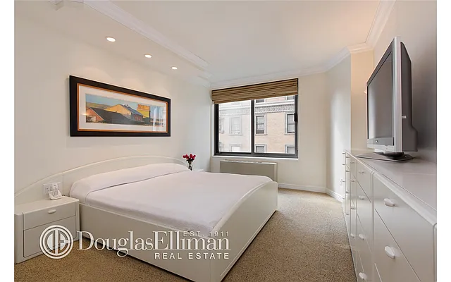 Sold by Douglas Elliman | media 23