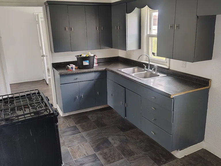 306 Birch Ave #306 — Photo 10
