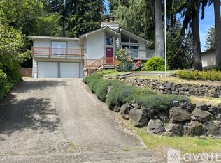 3464 Partridge Holw NE, Bremerton, WA 98310