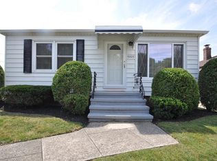 9005 Outlook Dr, Brooklyn, OH