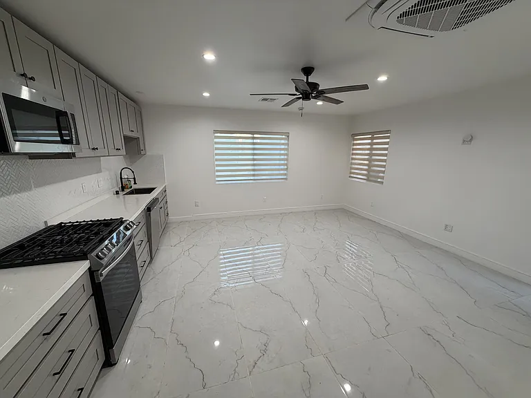 8040 Irvine Ave — Photo 3