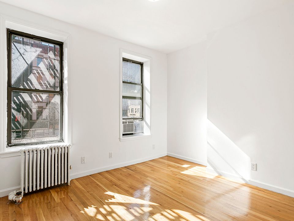 2nd image of 1825 2nd Ave APT 2S