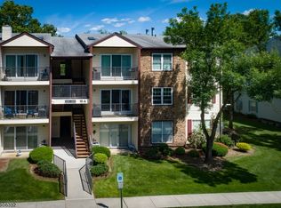 221 Robertson Way, Lincoln Park, NJ 07035