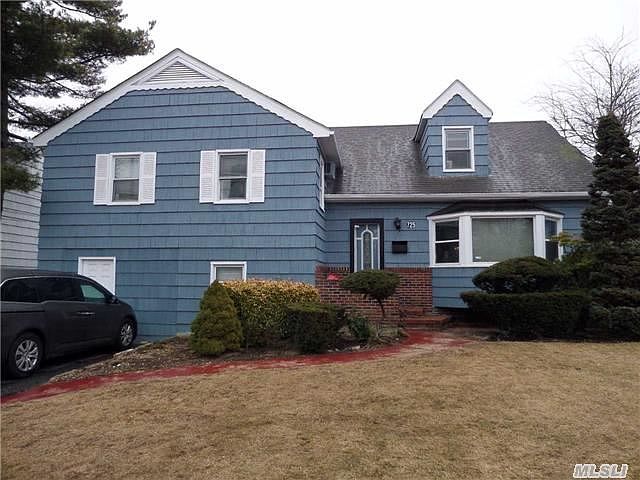 1st image of 725 Empire Ave