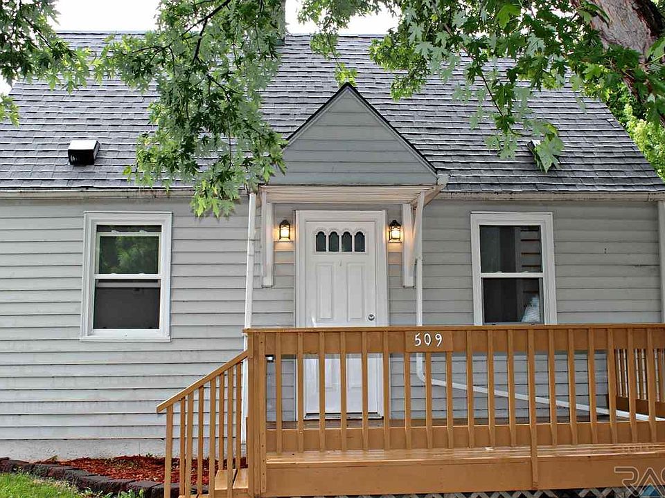 1st image of 509 S Holly Ave