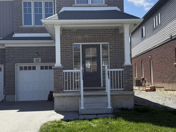 22 Bur Oak Dr, Thorold, ON L2V 0L9