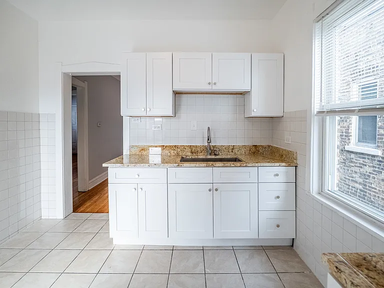 1640 N Linder Ave #2 — Photo 4