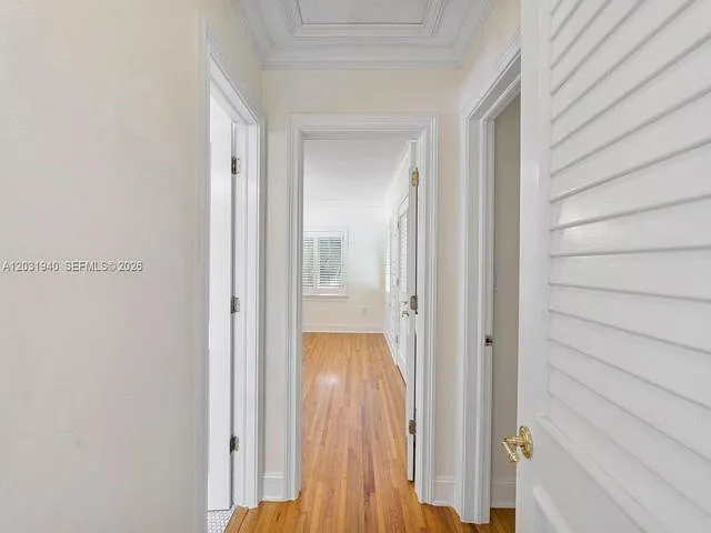 1037 Alfonso Ave — Photo 8