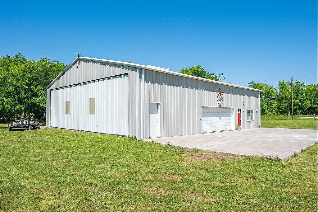 1333 Fm 1566 E - Property Image