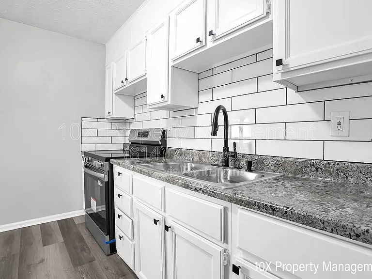 1285 Evergreen Rd — Photo 9