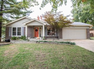 2841 Meramar Dr, Saint Louis, MO 63129