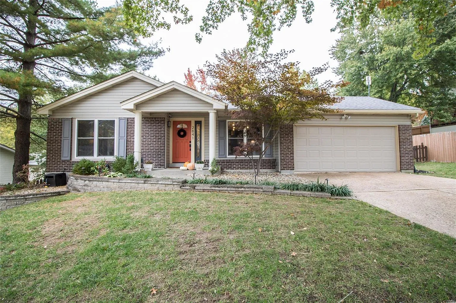 2841 Meramar Dr photo 1