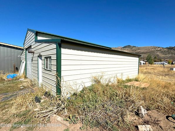 376 County Road 151, Smoot, WY 83126