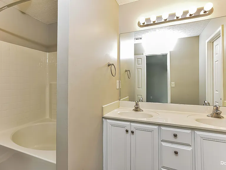 3015 Deer Trail Dr — Photo 11