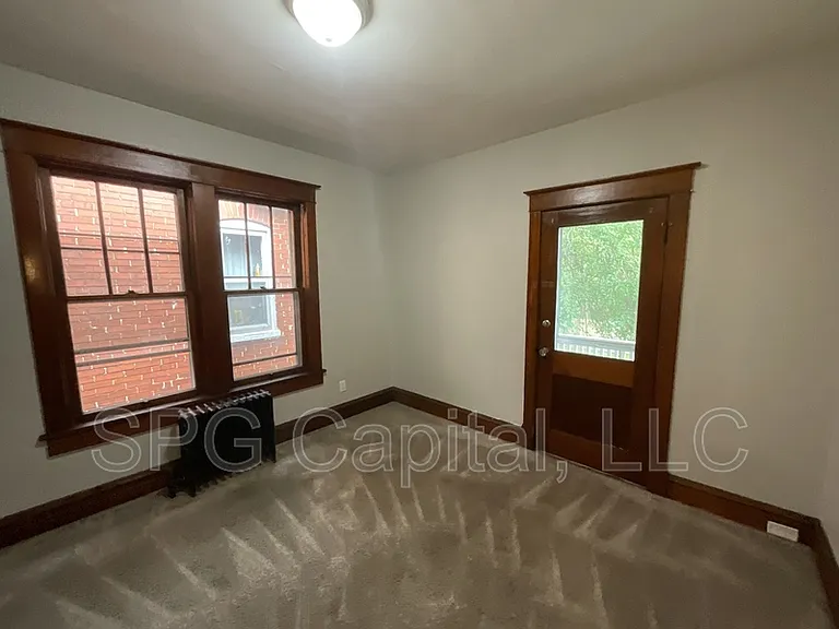 34 W Washington St — Photo 6