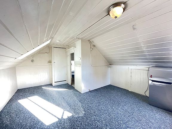 4th image of 816 2nd St #15