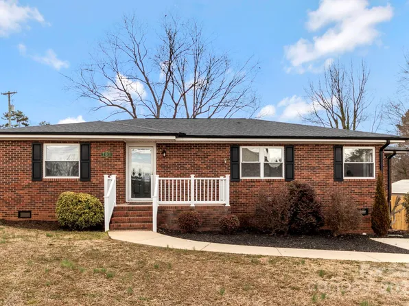 703 E Mills Dr, Landis, NC 28088