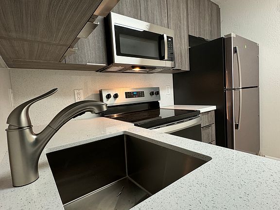 4th image of 11116 Royal Palm Blvd #2-10