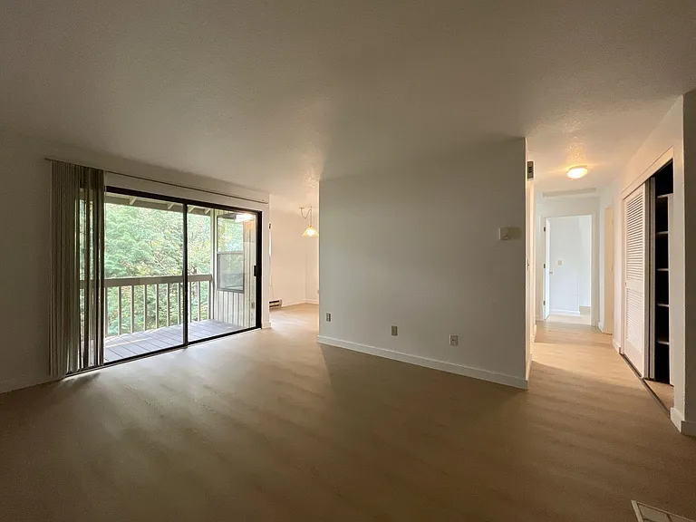 4634 SW Vermont St #4 — Photo 12
