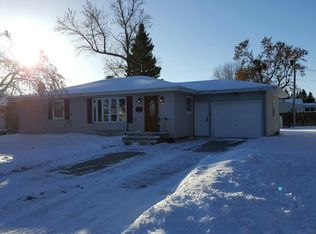 623 13th Ave NE, Devils Lake, ND 58301