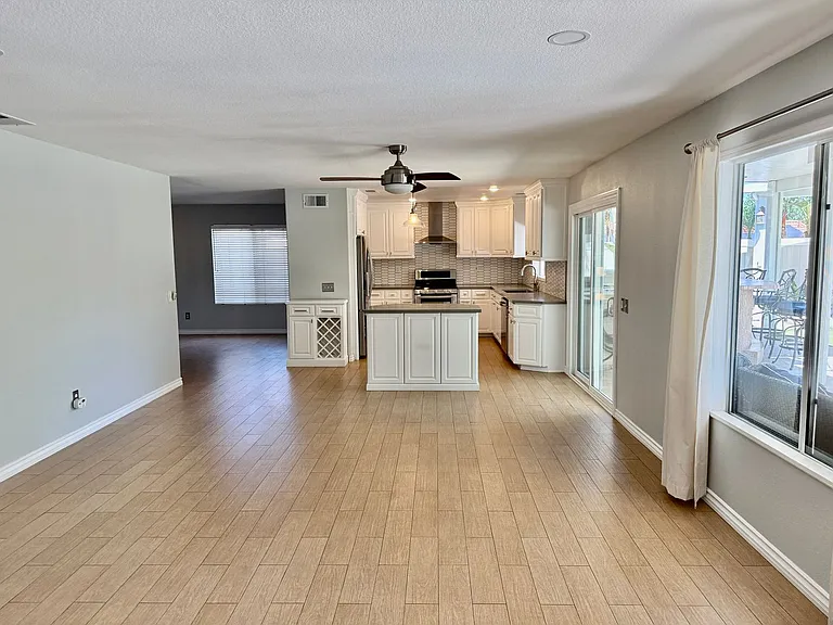 2345 Talbot Cir — Photo 6