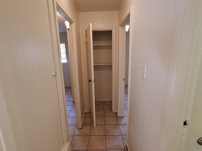 152 Rosalie Dr — Photo 6