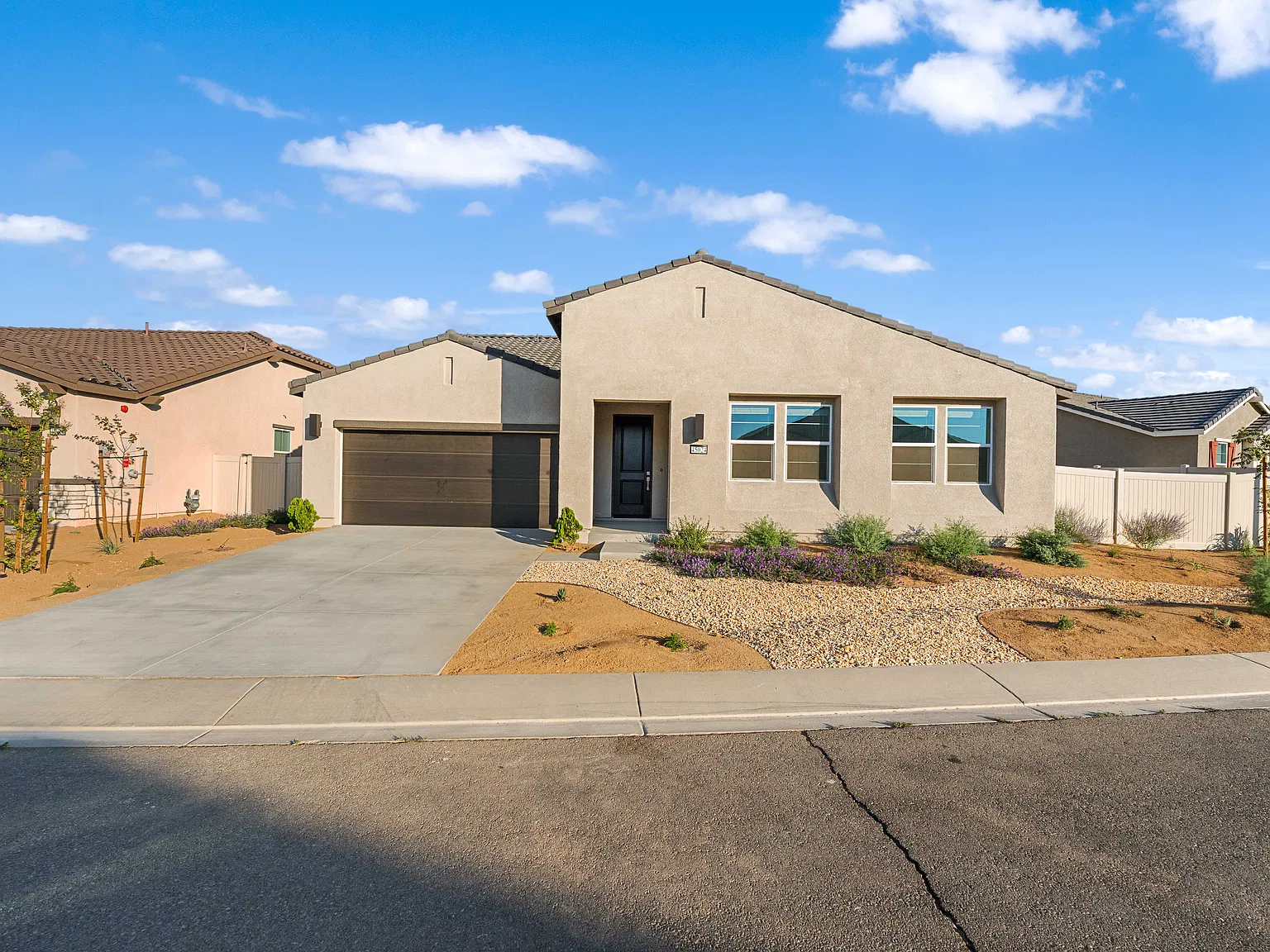 3 bed, 2059 sqft, $3,250 — Photo 1