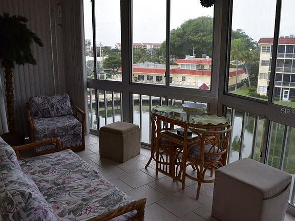 4th image of 1215 S Portofino Dr APT 408
