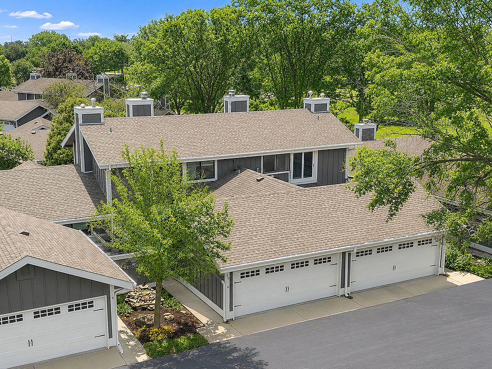 1st image of 10 W Windsor Ct