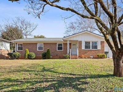 10013 Hogan Dr SE, Huntsville, AL, 35803