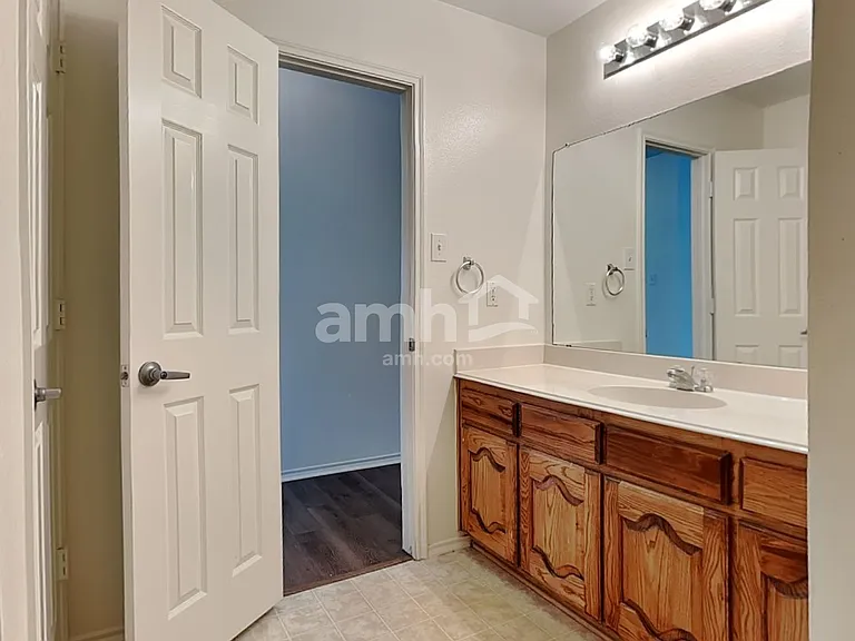 617 Chestnut Ct — Photo 16