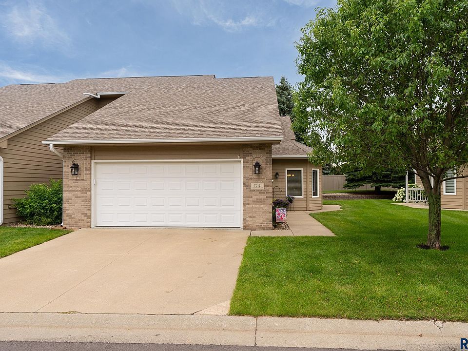 1st image of 7312 S Hoffman Pl
