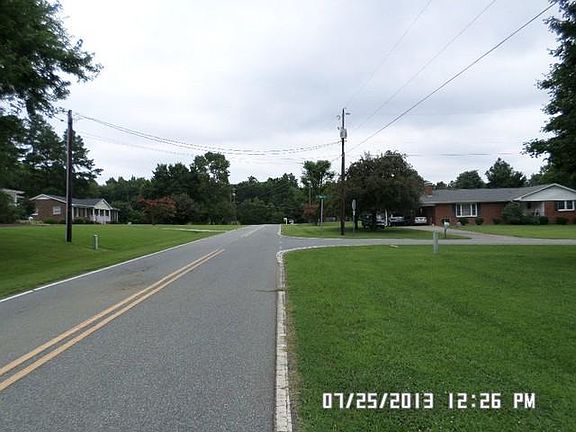3rd image of 908 Porterfield Ave