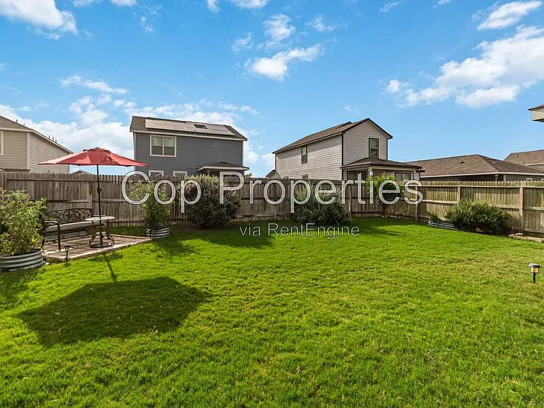 2425 Ayers Dr — Photo 28