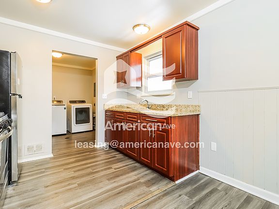 5-Dining Room