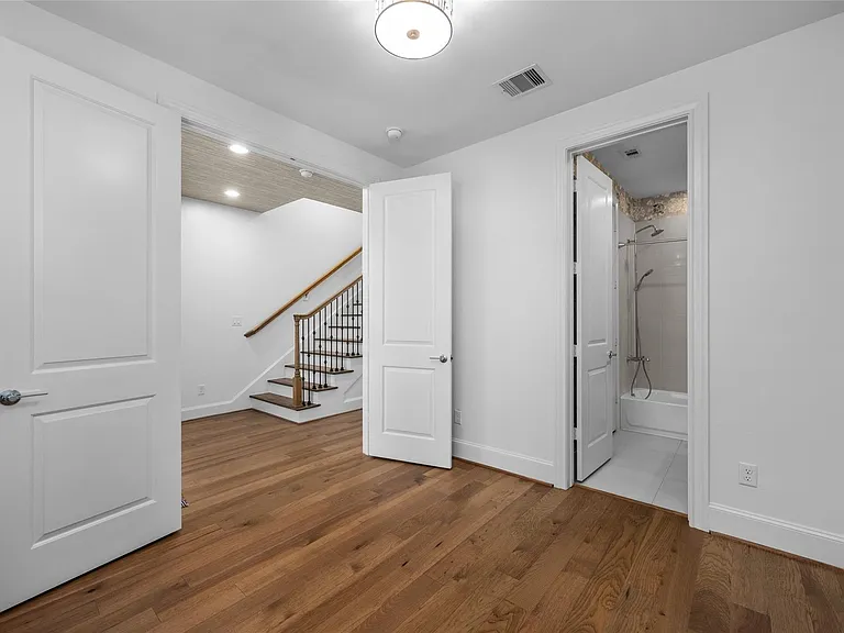 4045 Leeland St — Photo 11