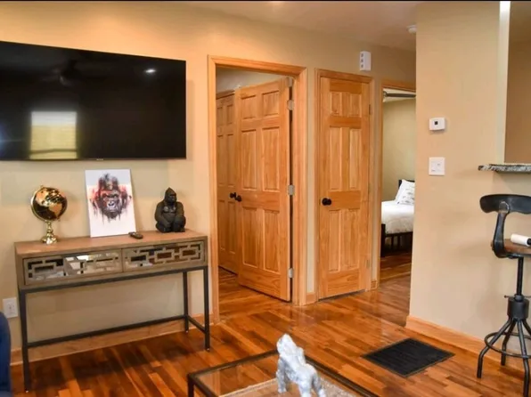 1917 Taylor Ave, Charlotte, NC 28216