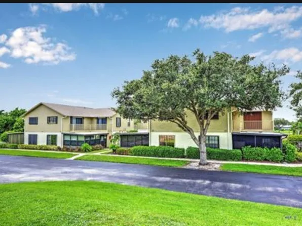 7332 SE Jamestown Ter, Hobe Sound, FL 33455