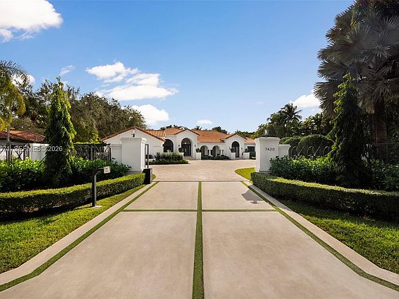 2nd image of 7430 SW 66th St