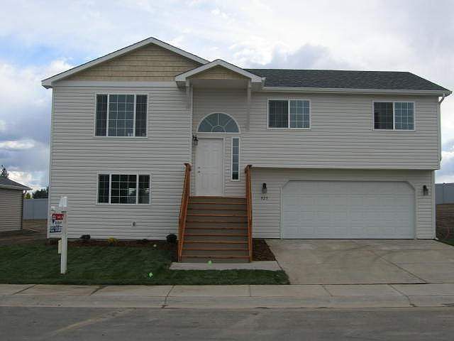 1st image of 823 N Kelsea St