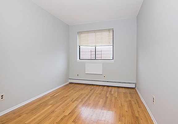 2nd image of 30-76 Crescent St #3A