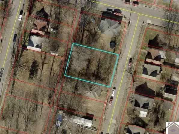 1209 Hampton St, Paducah, KY 42001