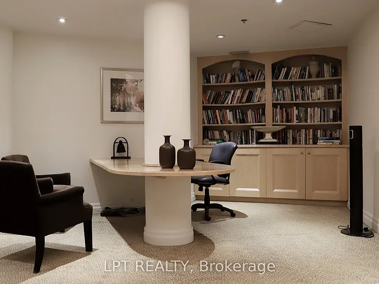 10 Delisle Ave #1011 — Photo 32