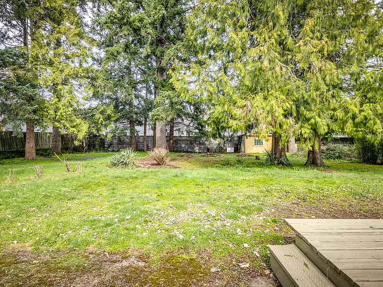11835 NE Couch St — Photo 30