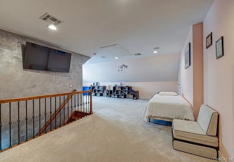 37 Crescent Cove Cir — Photo 30